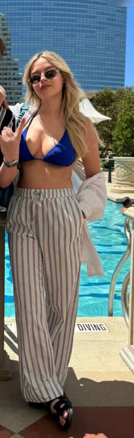 Dagi Bee pornstar art photo