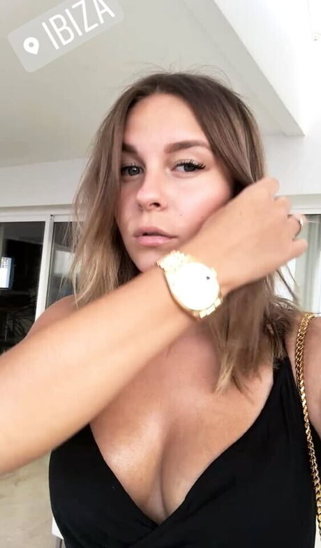 Dagi Bee exclusive actress image