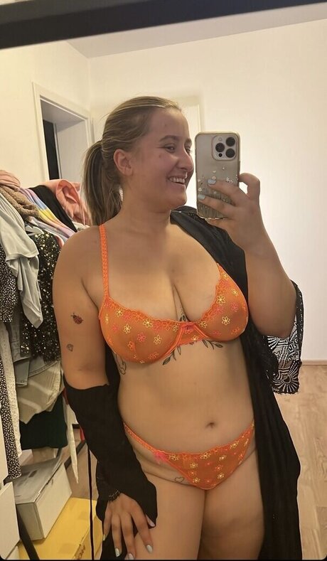 endlich zufrieden best model image