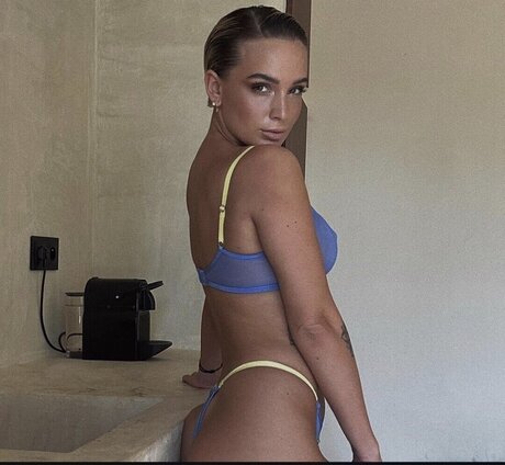 Julia R mmelt xxx star galleries