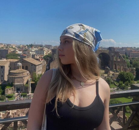 asian bodybuilder onlyfans sexy nude photo