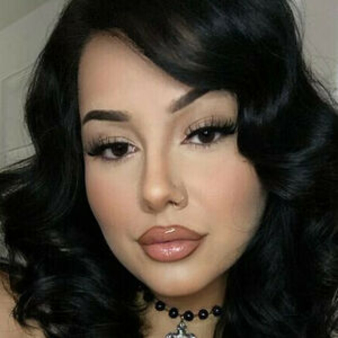 airiamoxo model nice photo