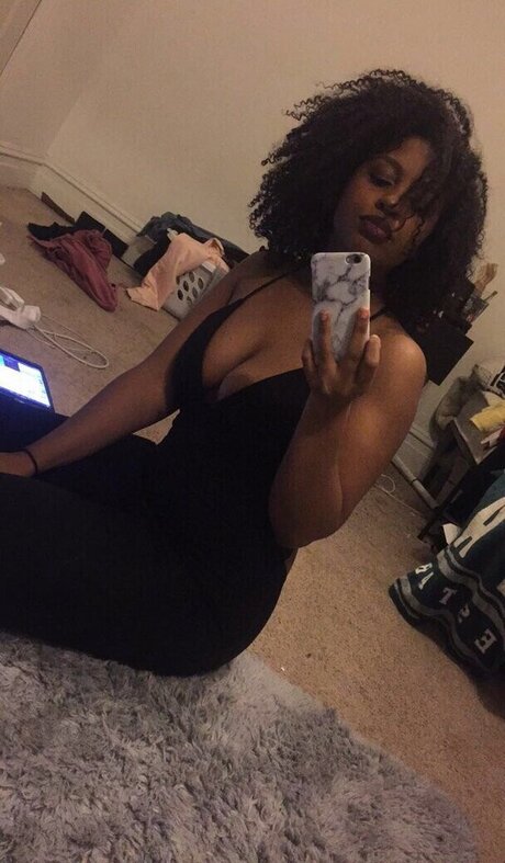 Juicy Couture erotic model picture