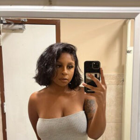 Juicy Couture erotic actress picture