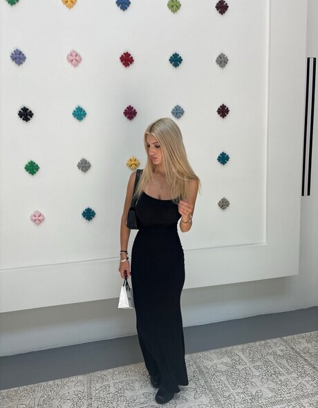 BestBlondiiecb model art pictures