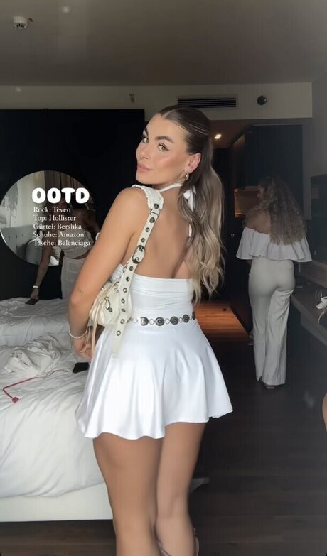 Lenaknk xxx actress gallery