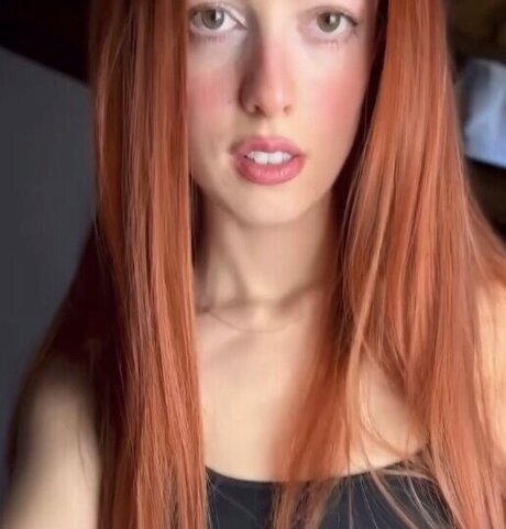 Red Fox Evelyn model sex galleries