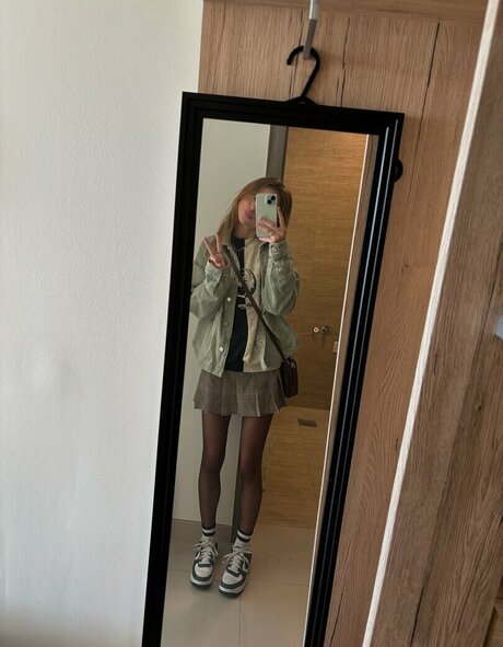 dripping pussy onlyfans beautiful xxx pictures