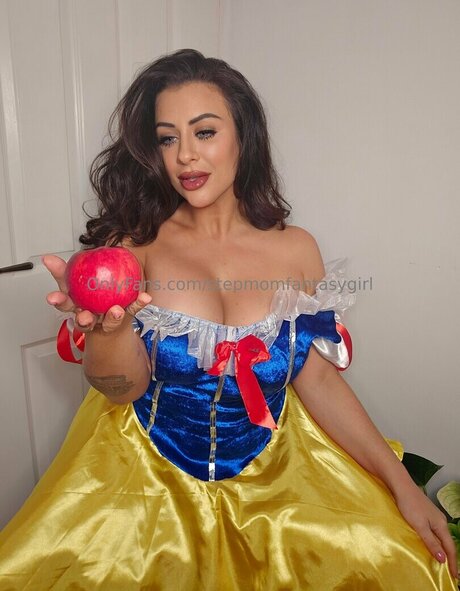 Kimberley Jenner star free picture