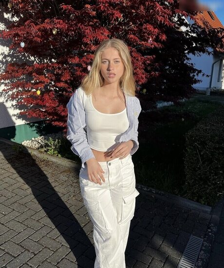 Zoe Kaeppele sex pornstar images