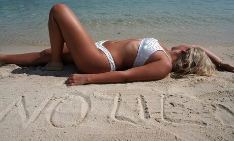 Rosie McClelland adult star img