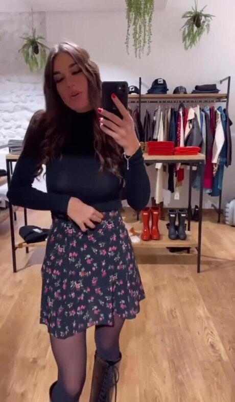 Claudia Magnabosco porn model img