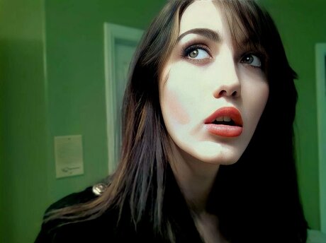 Madeline Zima erotic actress pic