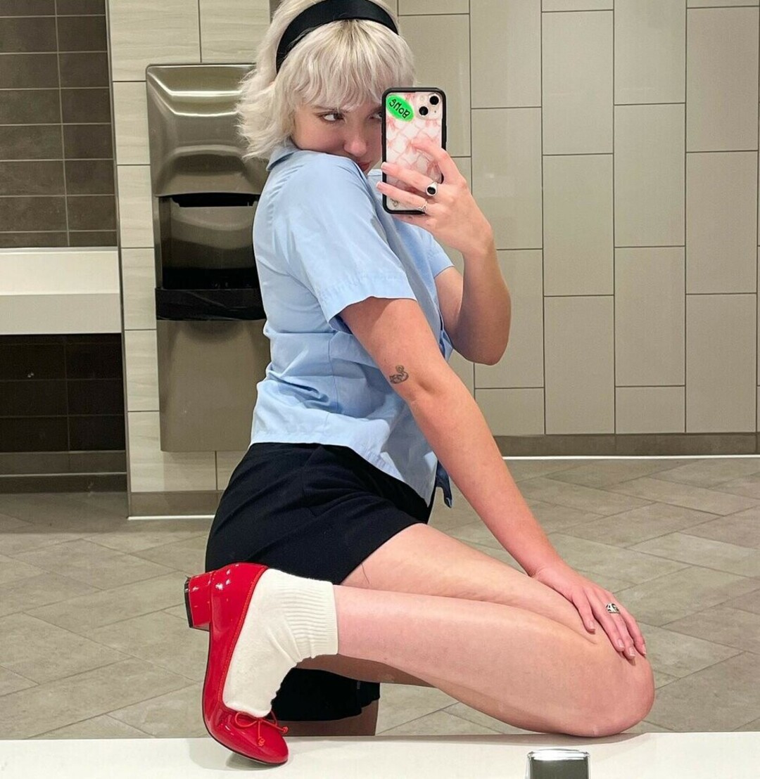 Girlpuppy porn actress image