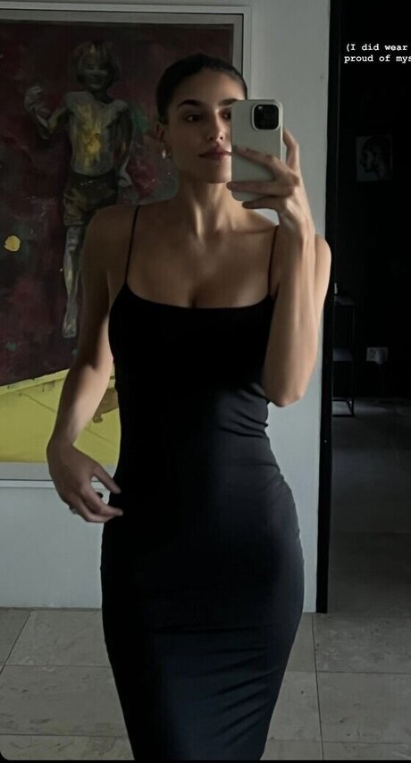 flat chested onlyfans art nude picture