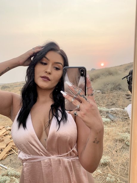 slut wife onlyfans erotic pictures