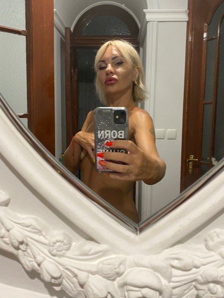 _Nessi the Violinist_ erotic actress images