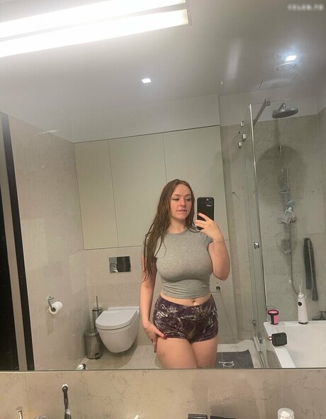 Saffronwill naked actress gallery