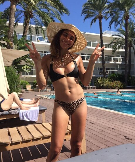 asian bbc onlyfans sexy pictures