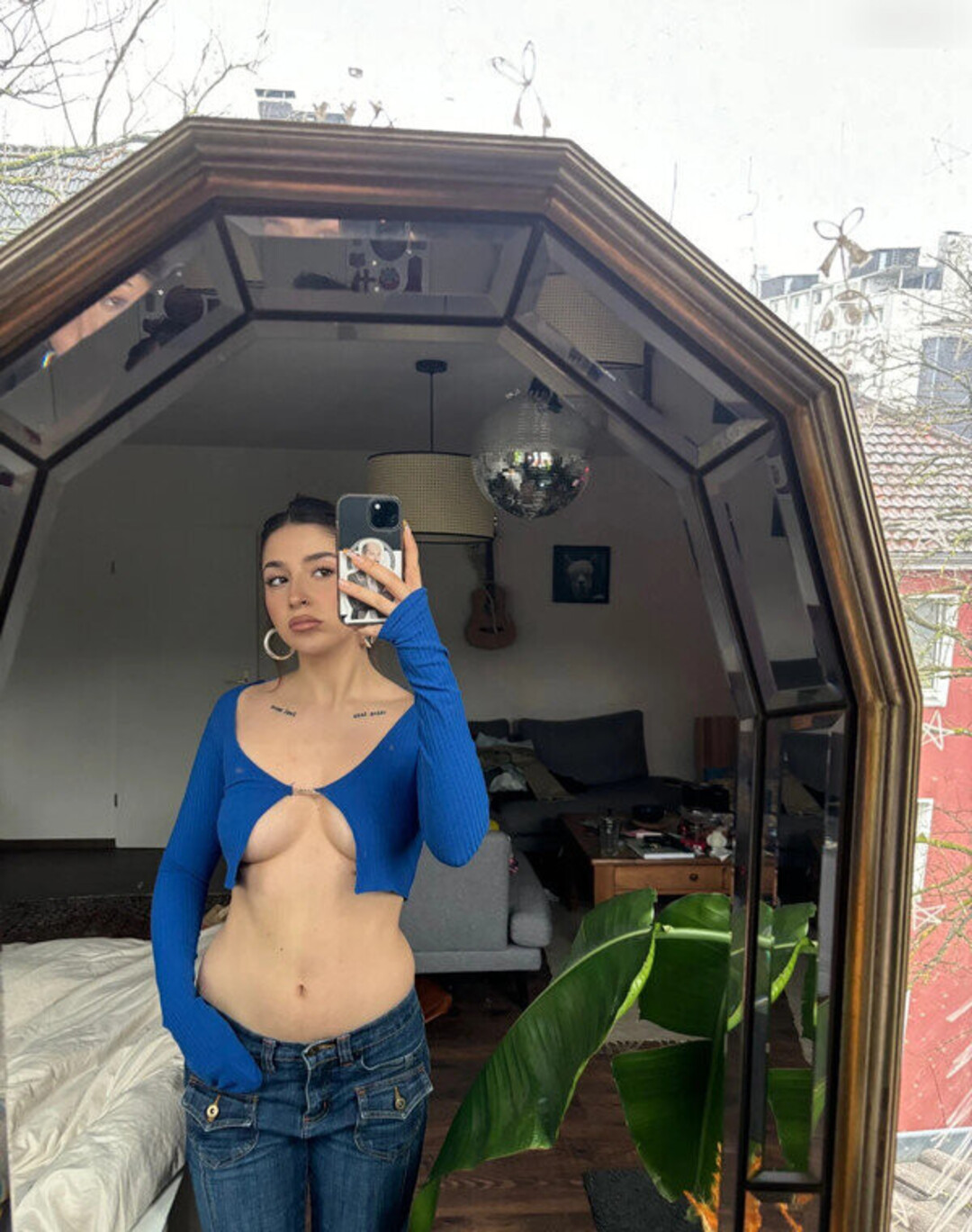 japanese schoolgirl onlyfans sexy nude image