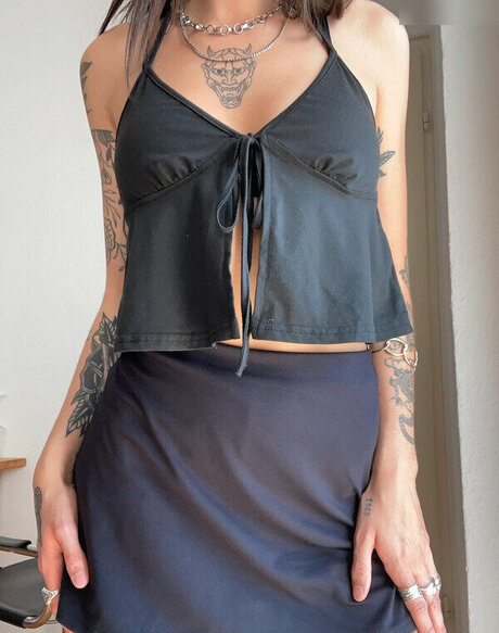 Vinted eBay model free galleries