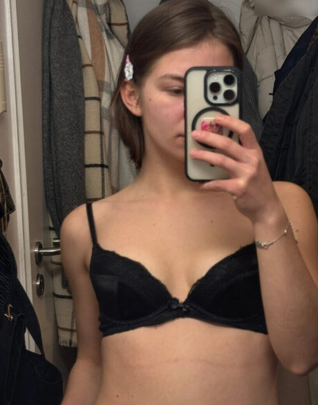 dark skin ebony onlyfans erotic image