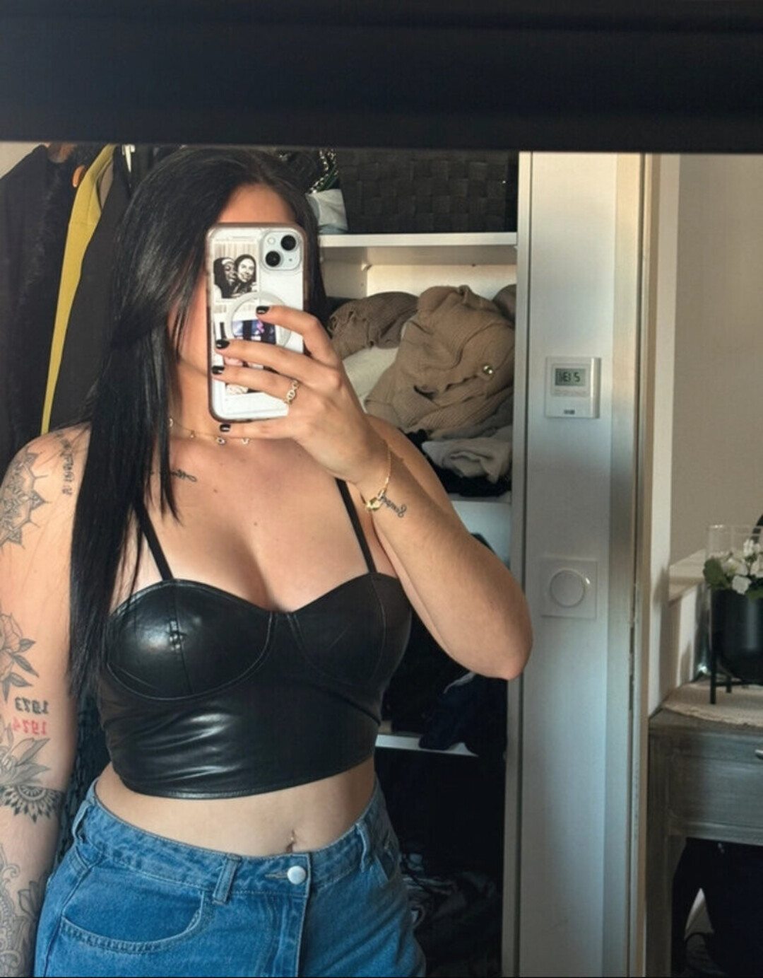 ebony fingering onlyfans porno archive
