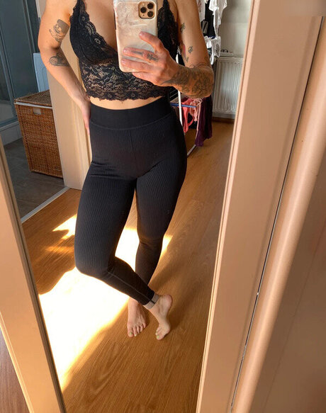 gloryhole wife onlyfans free sex img