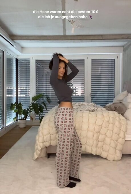 amateur asian onlyfans nude photos