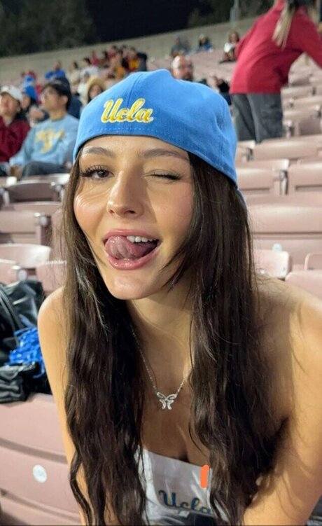 petite skinny onlyfans top photos