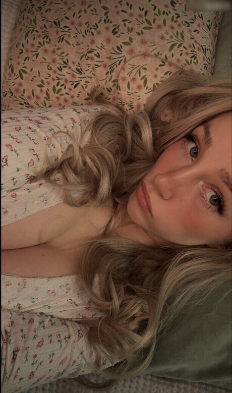 lesbian anal strapon onlyfans art naked pictures