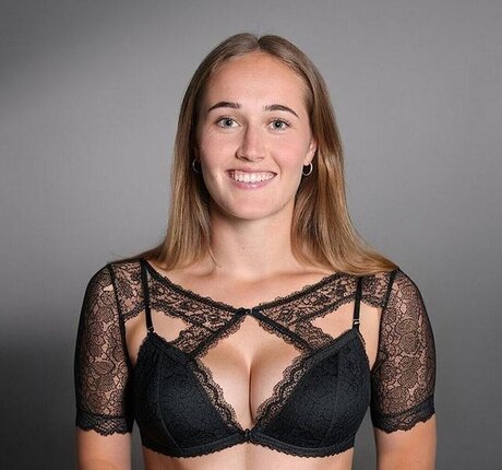 DFB Damen adult star photos