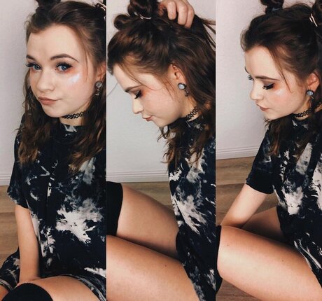 Lena Vanille exclusive actress archive