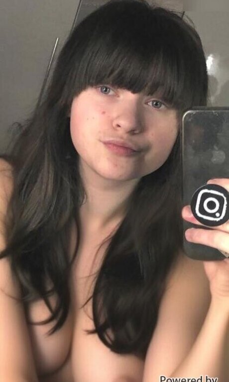 Lena Vanille sexy actress pics