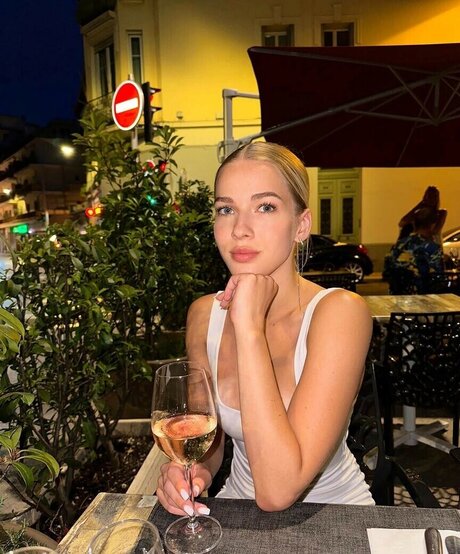 busty bbw onlyfans adult gallery