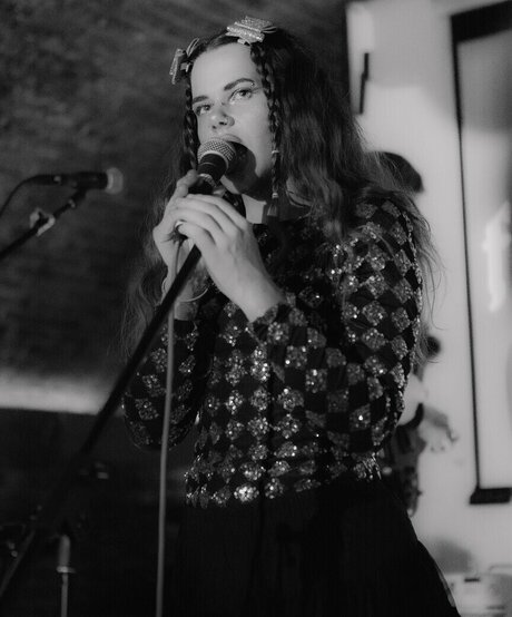 Freak Slug nude pornstar img