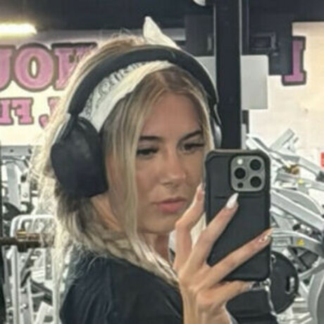 Alexreuter_ star nude pics