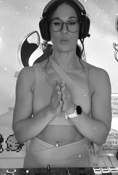 JuleTheFox sexy actress galleries