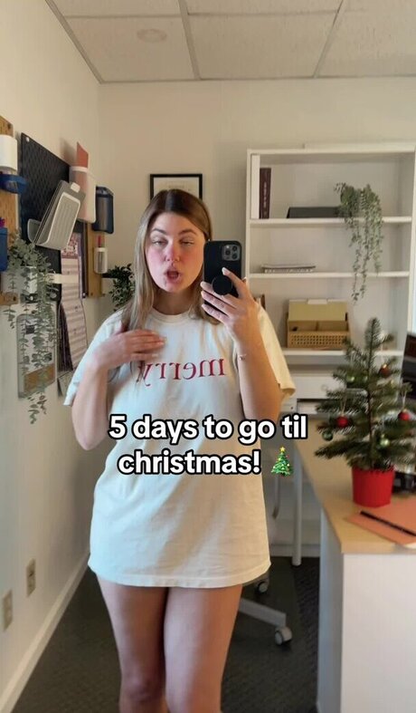 Brontenadine model beautiful image