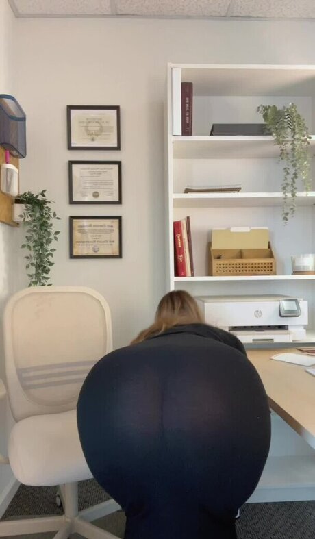 Brontenadine erotic pornstar img