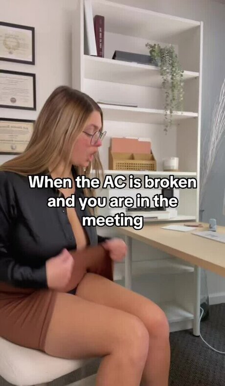 Brontenadine hot star picture