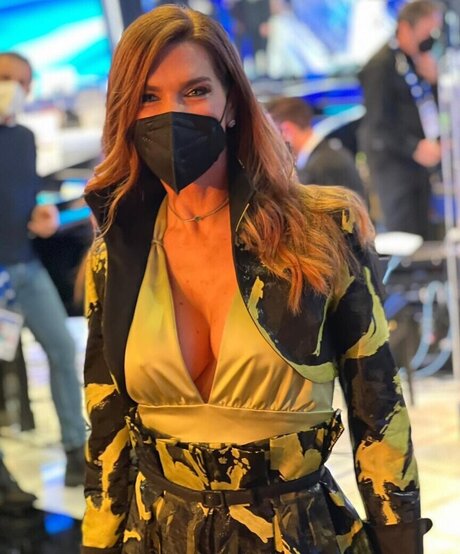 Veronica Maya star photo