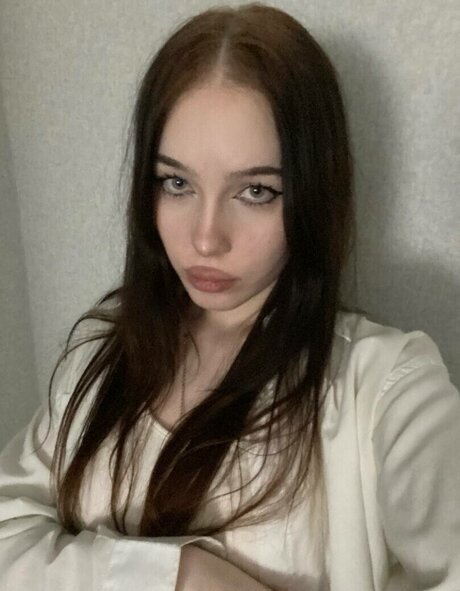 aswrinna model exclusive image