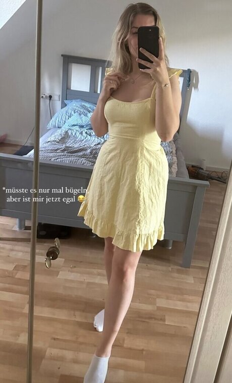 FormulaLena star art gallery