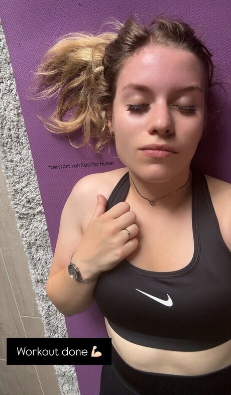 FormulaLena perfect star image