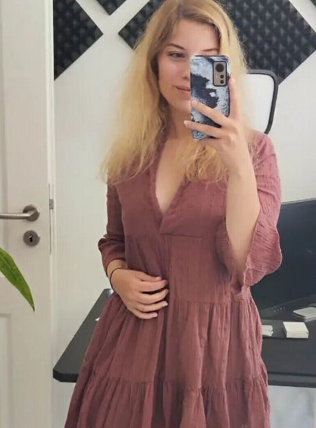 FormulaLena pornographic model photos