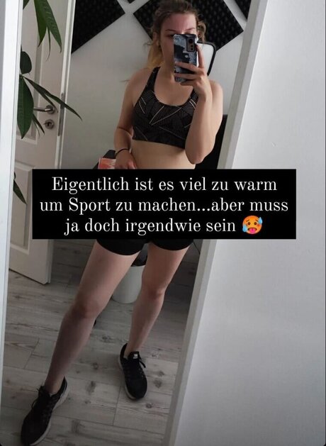 FormulaLena top profile image