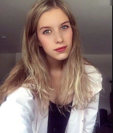 FormulaLena art pornstar gallery