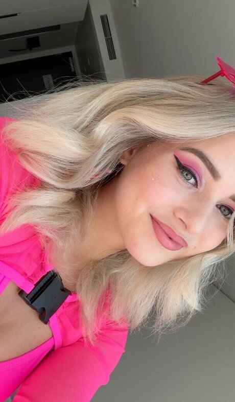 Itsmisabell adult star img