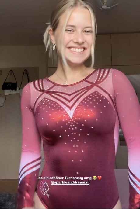 Itsmisabell sexy pornstar images